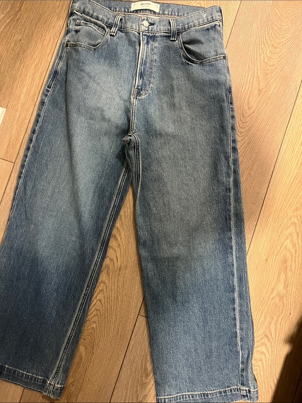 Hollister- Super Baggy-Leg Blue Jeans - W33xL30